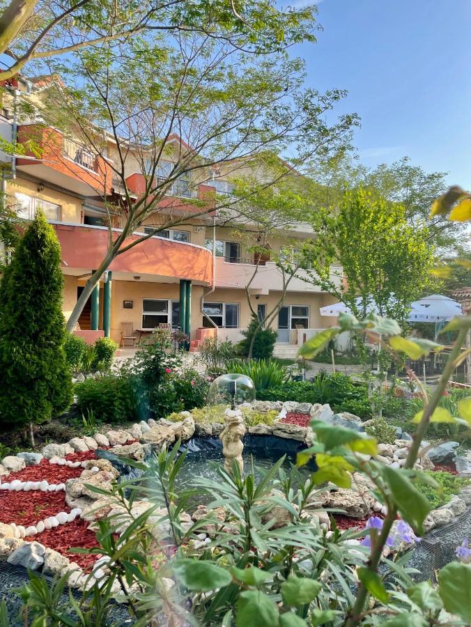 Vamabel House Bed & Breakfast Vama Veche Exterior photo